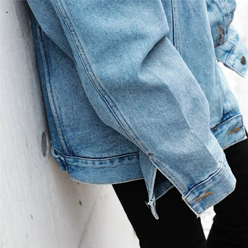 Title 4, Giacca di jeans a maniche lunghe da donna