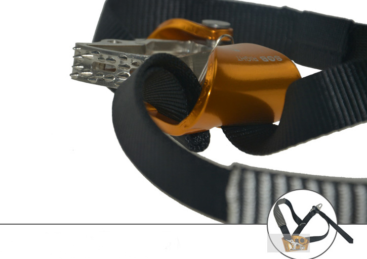 Equipamentos de escalada e montanhismo essenciais para alpinismo seguro. Cordas, cadeirinhas e mais para ascensões desafiadoras e aventuras. — foto 1