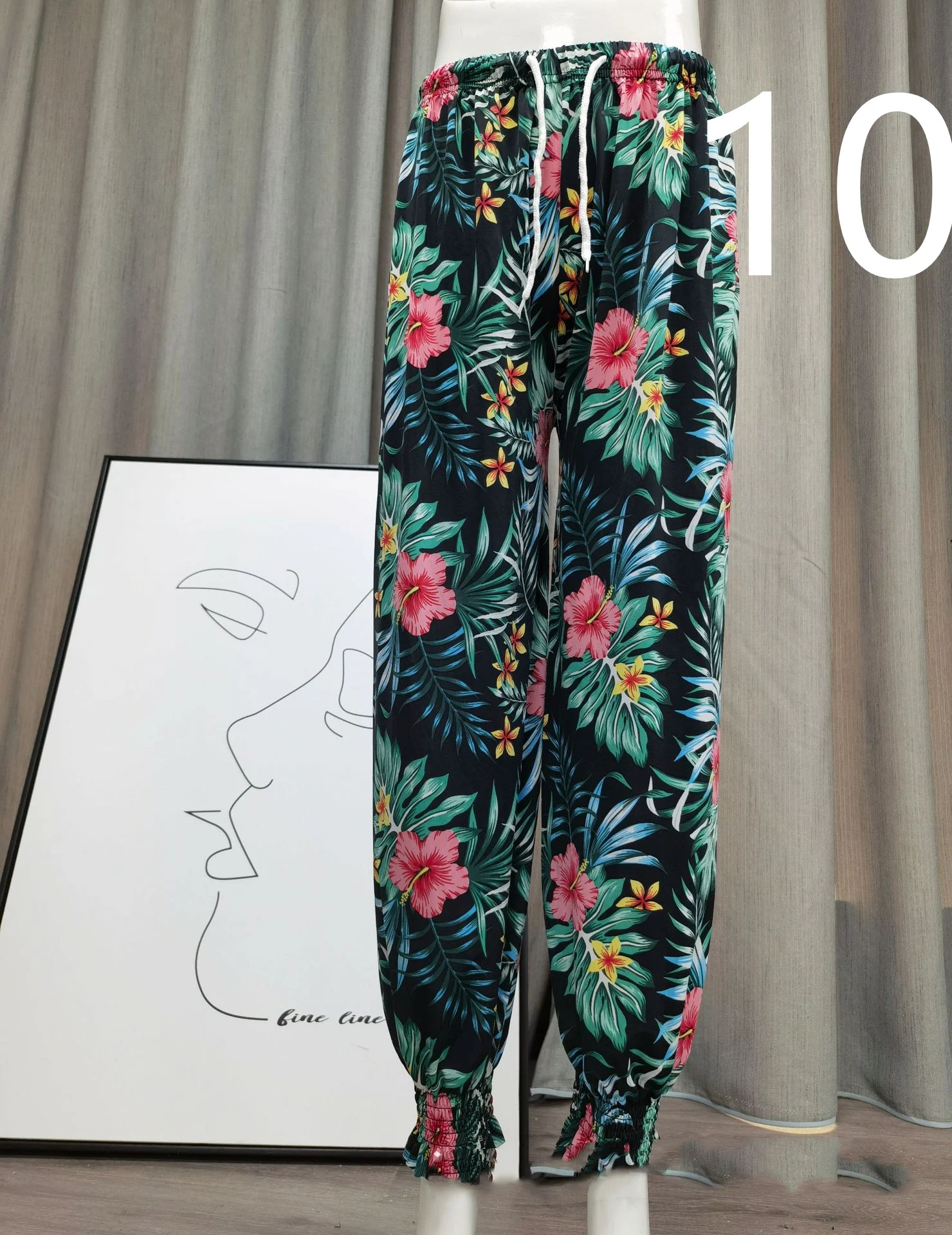 Dames losse broek met hoge taille en trekkoord, lantaarnstijl, comfortabel en stijlvol, ideaal voor een casual en relaxte look. — foto 19
