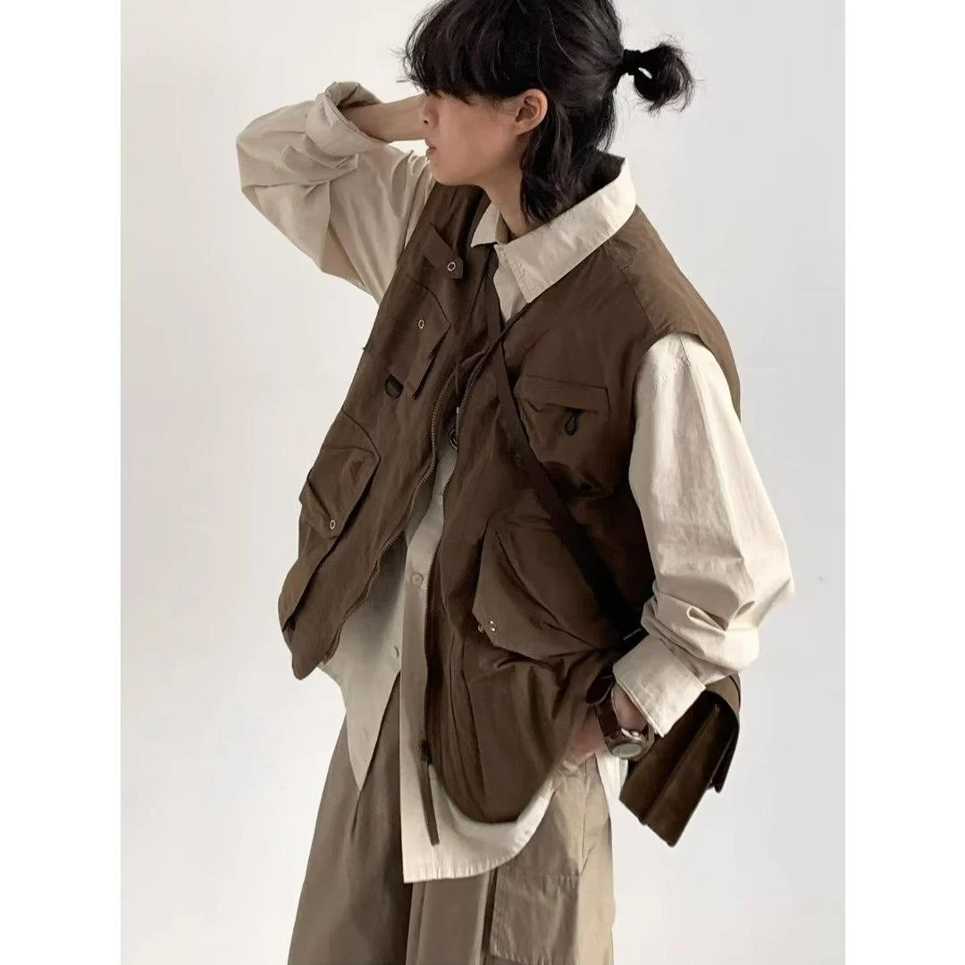 Title 4, Japanese-style Retro Loose Cargo Vest for Men &...