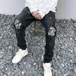 Jeans Negros Rotos Occidental High Street para Hombre Corte Moderno Estilo Urbano Casuales Cómodos Perfectos para el Día a Día — foto 4