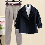 Winter dames wollen jas trui broek driedelig set. Warm en stijlvol de winter door met deze comfortabele en elegante outfit. — foto 11