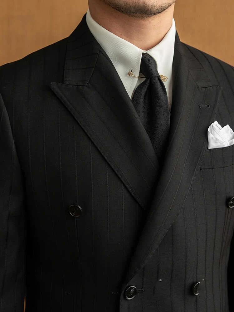 Terno Masculino Preto Listrado Cruzado Versátil, Elegância e Sofisticação para Eventos Formais e Profissionais. — foto 5