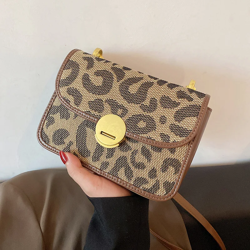 Bolsas coreanas de moda de rua Estilo coreano, design moderno e elegante. Perfeitas para o dia a dia, com amplo espaço interno e alta durabilidade. — foto 4