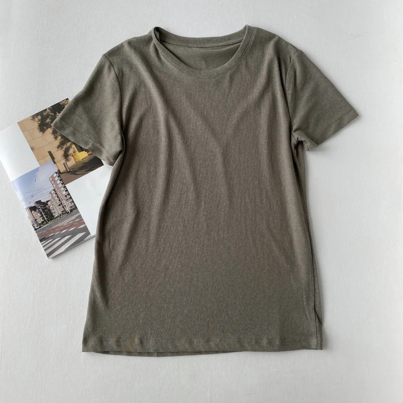 Camiseta base solta em algodão e linho, gola redonda, cor sólida, tecido slub de algodão, leve e respirável, perfeita para o dia a dia. — foto 2