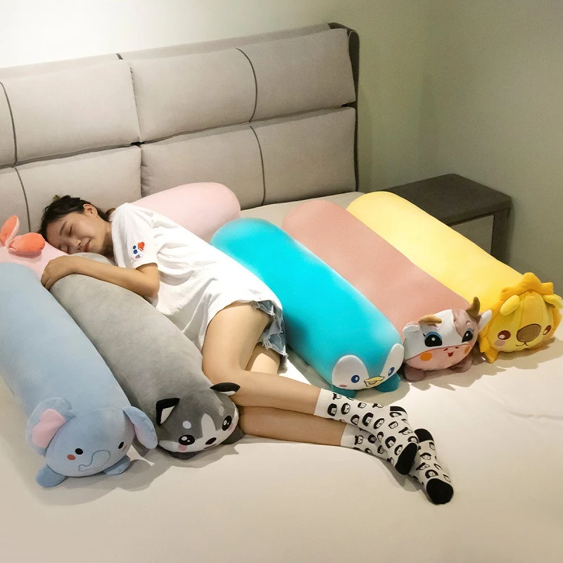 Travesseiro longo e macio para noites tranquilas. Desfrute do conforto e suavidade para dormir ou relaxar. Perfeito para abraçar e aconchegar. — foto 5