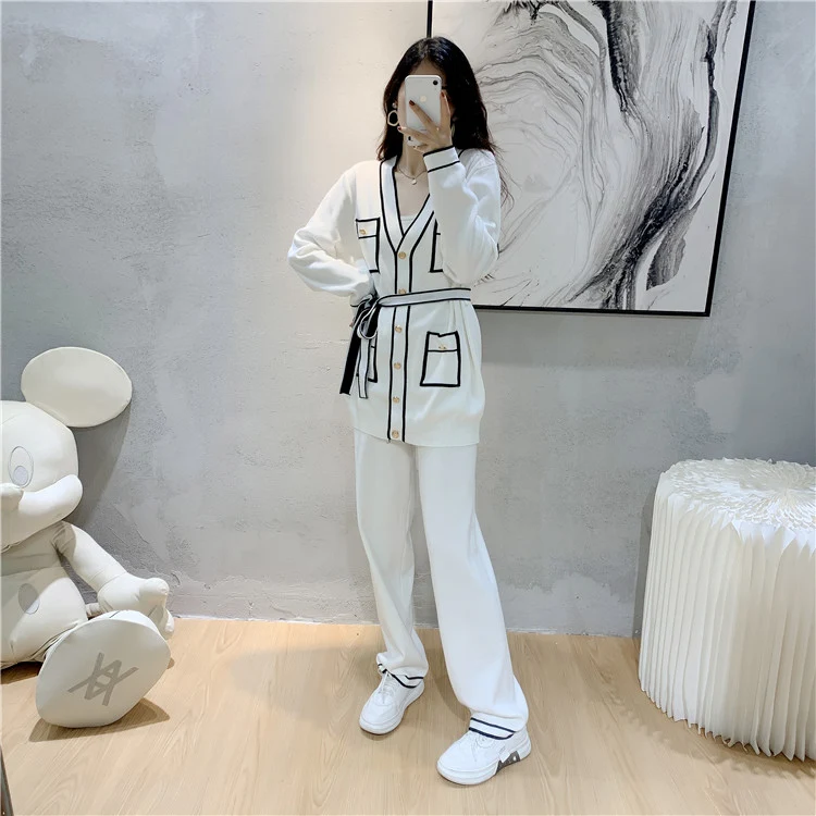 Completo casual retrò Yankee per ridurre l'età e migliorare il temperamento. Eleganza senza tempo con un tocco giovanile, per un look sofisticato e rilassato. — foto 2