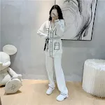 Completo casual retrò Yankee per ridurre l'età e migliorare il temperamento. Eleganza senza tempo con un tocco giovanile, per un look sofisticato e rilassato. — foto 2