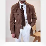 Jaqueta Safari de camurça italiana Spring com gola alta. Leve e elegante, ideal para a primavera. Perfeita para um visual sofisticado e moderno. — foto 9