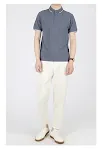 Camiseta de manga curta com lapela casual para o verão. Conforto e estilo para momentos de lazer. Perfeita para um visual descontraído e fresco sob o sol. — foto 5