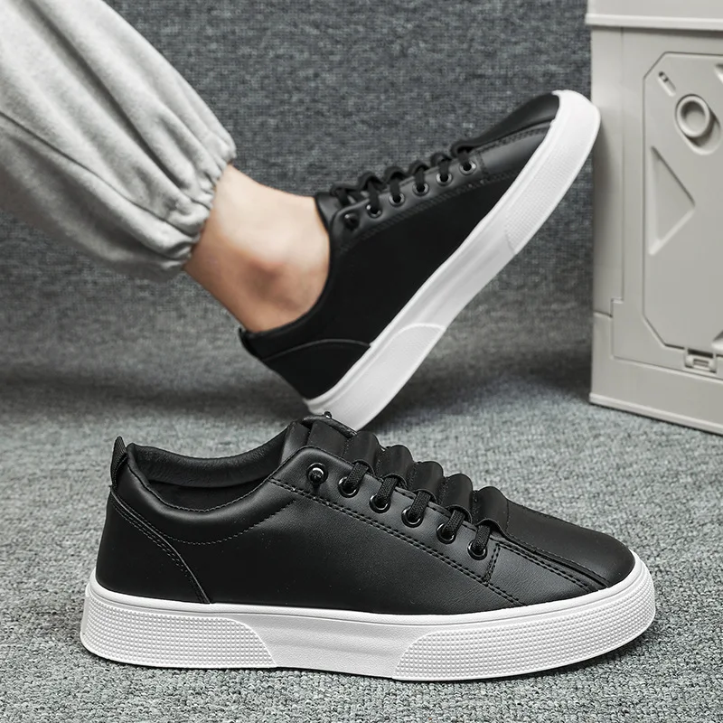 Heren lage sneakers van mesh, veelzijdig en slijtvast. Perfect voor sport en vrije tijd. Comfortabele en stijlvolle schoenen voor dagelijks gebruik. — foto 5