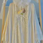 Outer gown single