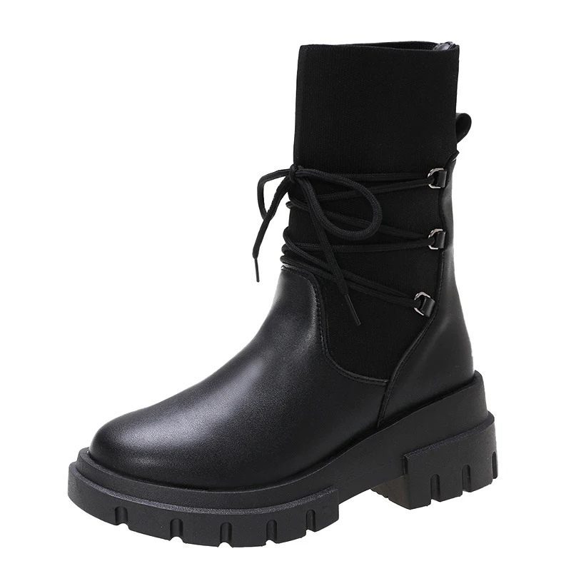 Title 3, Botas curtas Fashion Heighten, com tiras e desi...