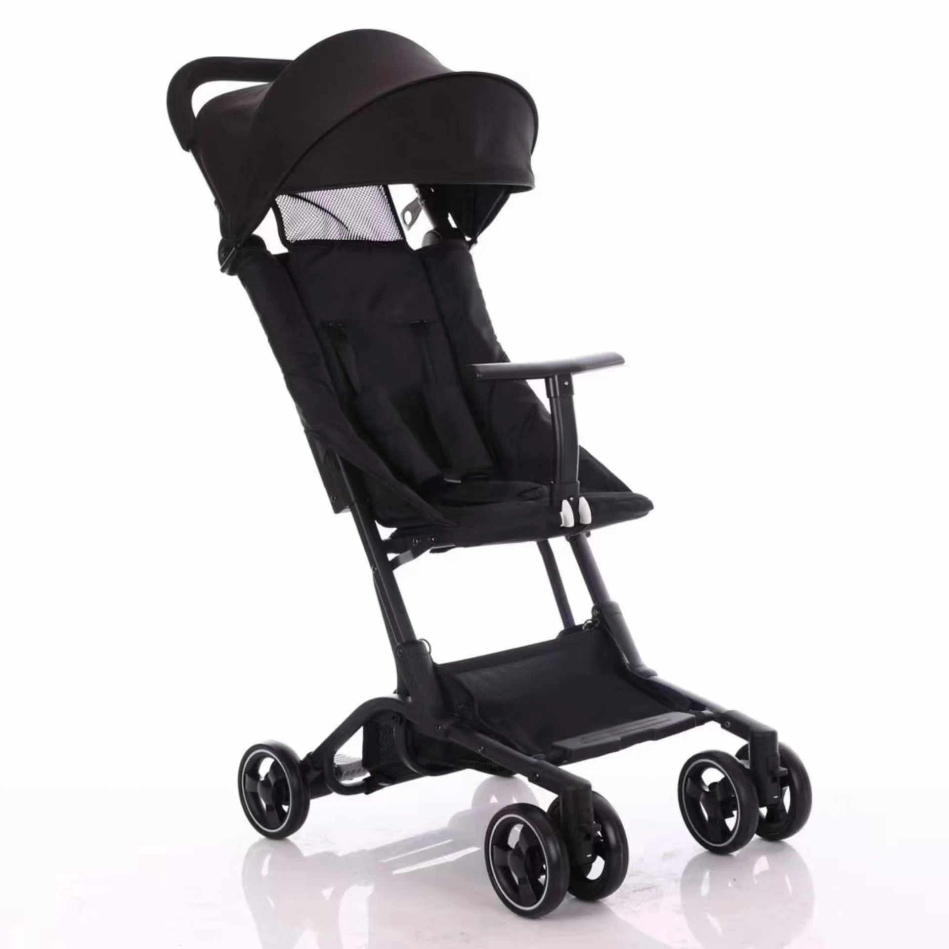 Poussette Enfant Portable Compacte et Pliable pour Voyages Faciles et Sécurisés Légère et Maniable Idéale pour Bébé et Jeunes Enfants — photo 4