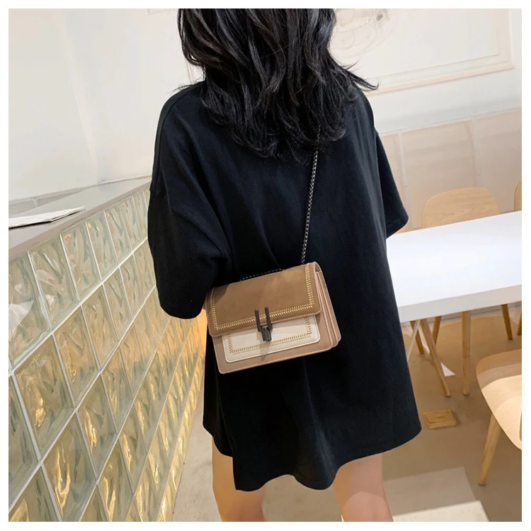 Title 8, Frosted Chain Bag schoudertas. Messenger bag me...
