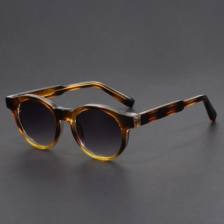Óculos de sol vintage coreanos, chiques e únicos. Design exclusivo para um visual moderno e proteção solar com estilo. — foto 4