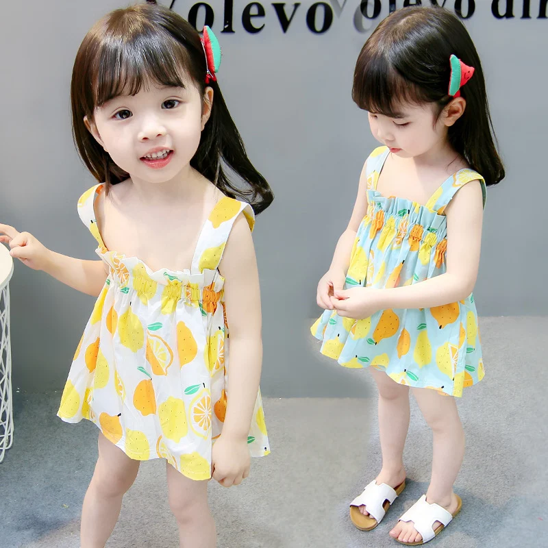 Abito da principessa con bretelle a limone in cotone da donna, perfetto per l'estate. Offre un look fresco e femminile, ideale per ogni occasione casual. — foto 6