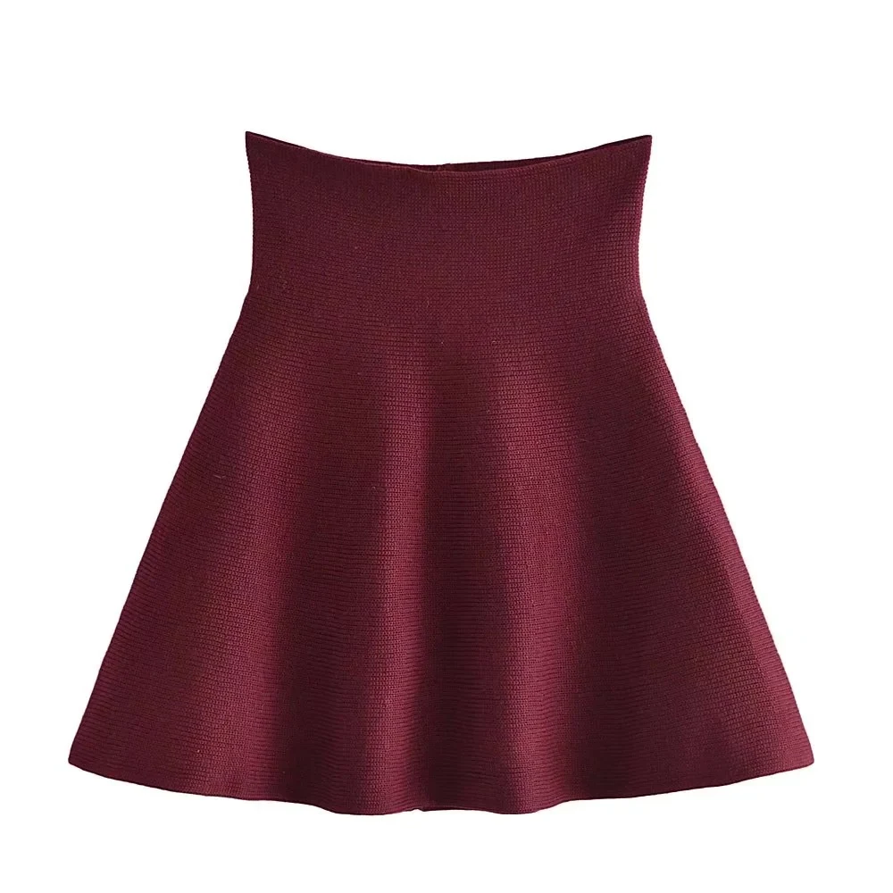 Saia de malha lisa e criativa feminina, perfeita para looks versáteis e elegantes. Conforto e estilo para o dia a dia, fácil de combinar e usar. — foto 2