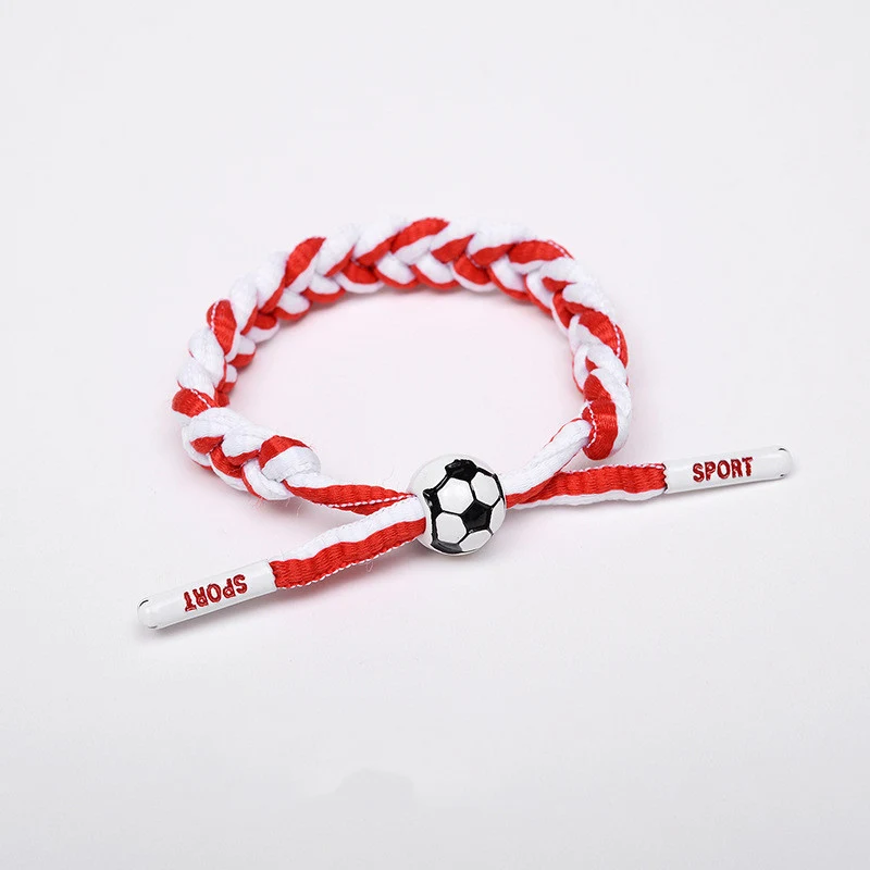 Pulseira Trançada Estrela do Futebol Portugal Demonstre seu amor pelo futebol com esta pulseira estilosa e resistente. Perfeita para torcedores apaixonados. — foto 2