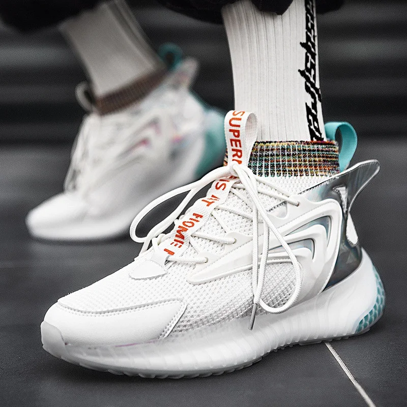 Sapatos esportivos casuais para casal e homem, perfeitos para uso diário. Conforto e estilo combinados em um calçado versátil. — foto 2