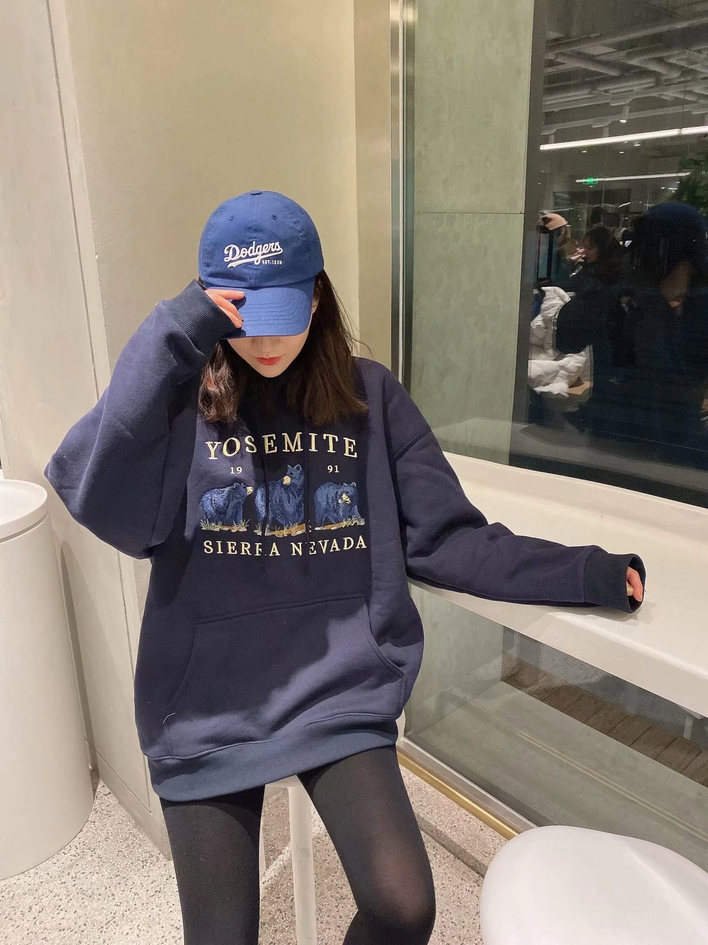 Embroidered Polar Bear Loose BM Sweatshirt — photo 1