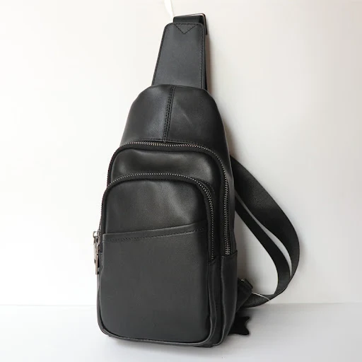 Title 3, Bolsa Casual Japonesa de Couro Bovino Preto de ...