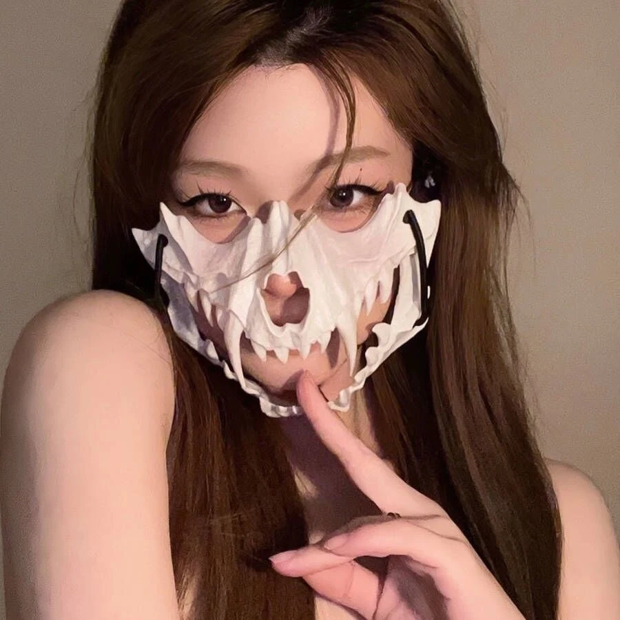 Maschera a mezza faccia di Halloween per feste e travestimenti. Accessorio perfetto per performance e serate a tema, aggiungi mistero al tuo costume. — foto 2