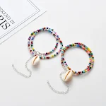 Colar curto boêmio com miçangas de arroz coloridas e concha, estilo étnico. Corrente para clavícula. Um acessório de verão vibrante. — foto 3