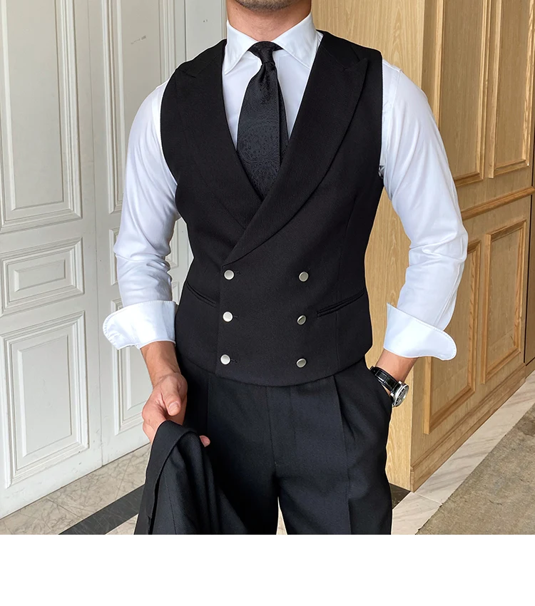 Colete masculino slim fit fashion versátil com abotoamento duplo. Perfeito para um visual elegante e moderno em diversas ocasiões. — foto 9