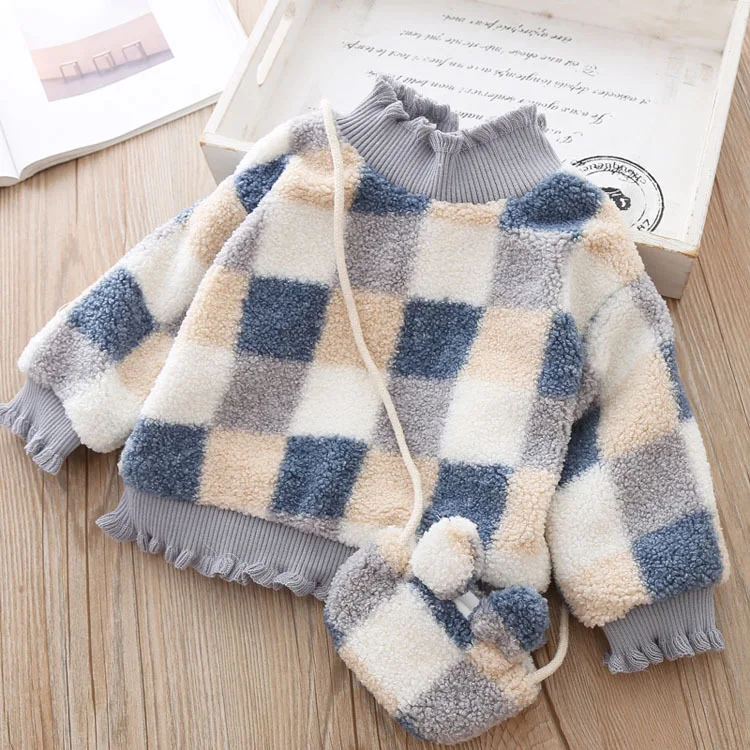 Roupas de inverno para meninas com suéter de fleece, grossas e quentes. Ideal para aquecer e proteger suas filhas do frio com conforto e estilo. — foto 2