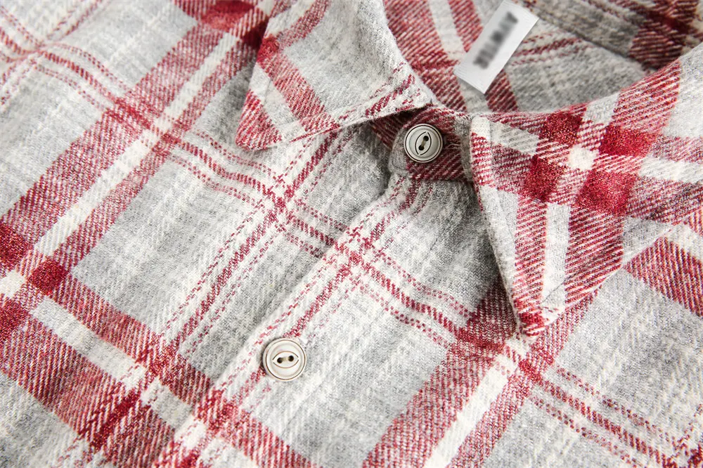 Camisa xadrez retrô americana masculina, solta e casual, mangas compridas. Perfeita para um visual confortável e estiloso no dia a dia. — foto 6