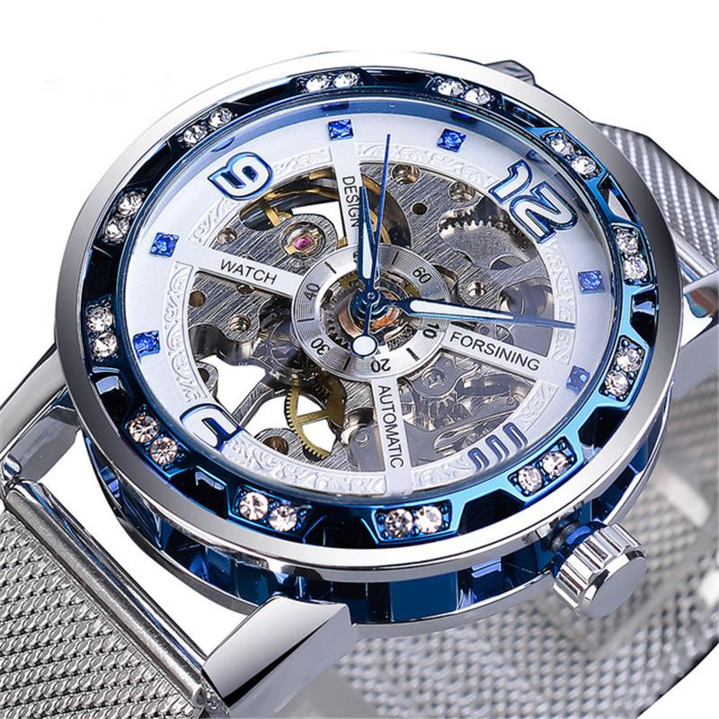 Relógio mecânico manual com strass vazados e pulseira de malha. Sofisticação e precisão para o seu pulso, um acessório elegante e atemporal. — foto 2