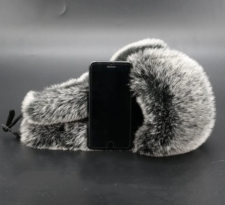 Winter Skiing and Biking Cold and Windproof Ear Protection Hat. Stay warm and protected while skiing or cycling in cold — photo 3