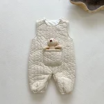 Macacão acolchoado versátil para bebês. Conforto e estilo, ideal para todas as estações. Mantenha seu bebê aquecido com este romper incrível. — foto 6