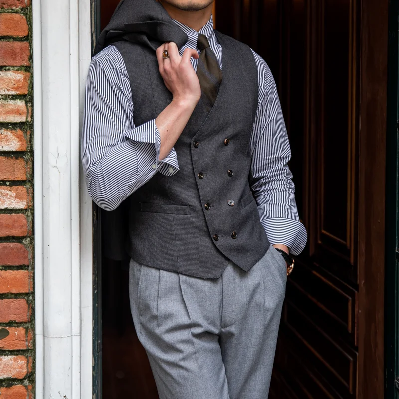 Men's Business Slim Double-breasted Italian Vest. Achieve a professional look with this versatile vest, perfect for any — photo 3