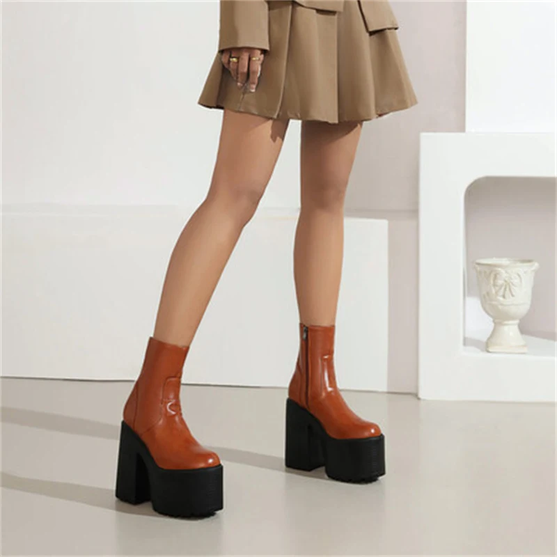 Title 8, Womens Chunky Heel Round Toe Platform Booties ...