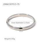 Pulseira e anel femininos de aço titânio com banho de ouro 18K, design simples e elegante, perfeitos para uso diário e complementar looks. — foto 2