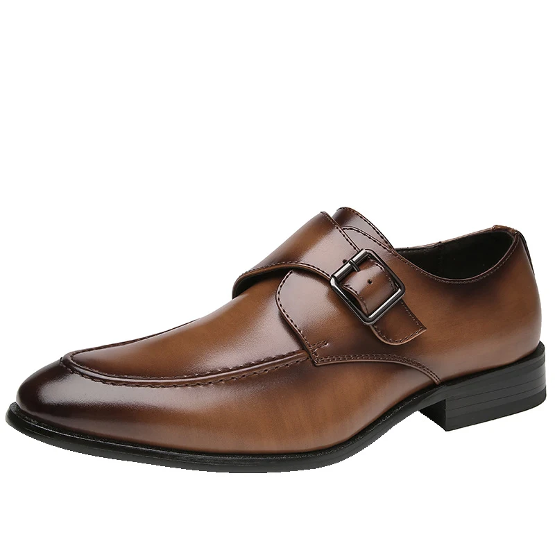 Scarpe eleganti da uomo in pelle stile britannico con fibbia. Comfort e raffinatezza per l'uomo d'affari. Design classico e di alta qualità. — foto 3