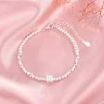 Bracelet Carré Argent pour Femme Élégance Intemporelle Design Moderne Accessoire Idéal pour le Quotidien et les Soirées Bijou Féminin Chic — photo 5