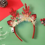 Tiara de cabelo de Natal com luzes LED, árvore de Natal, floco de neve ou chifre de veado. Headband com pisca-pisca para celebrar o Natal. — foto 3