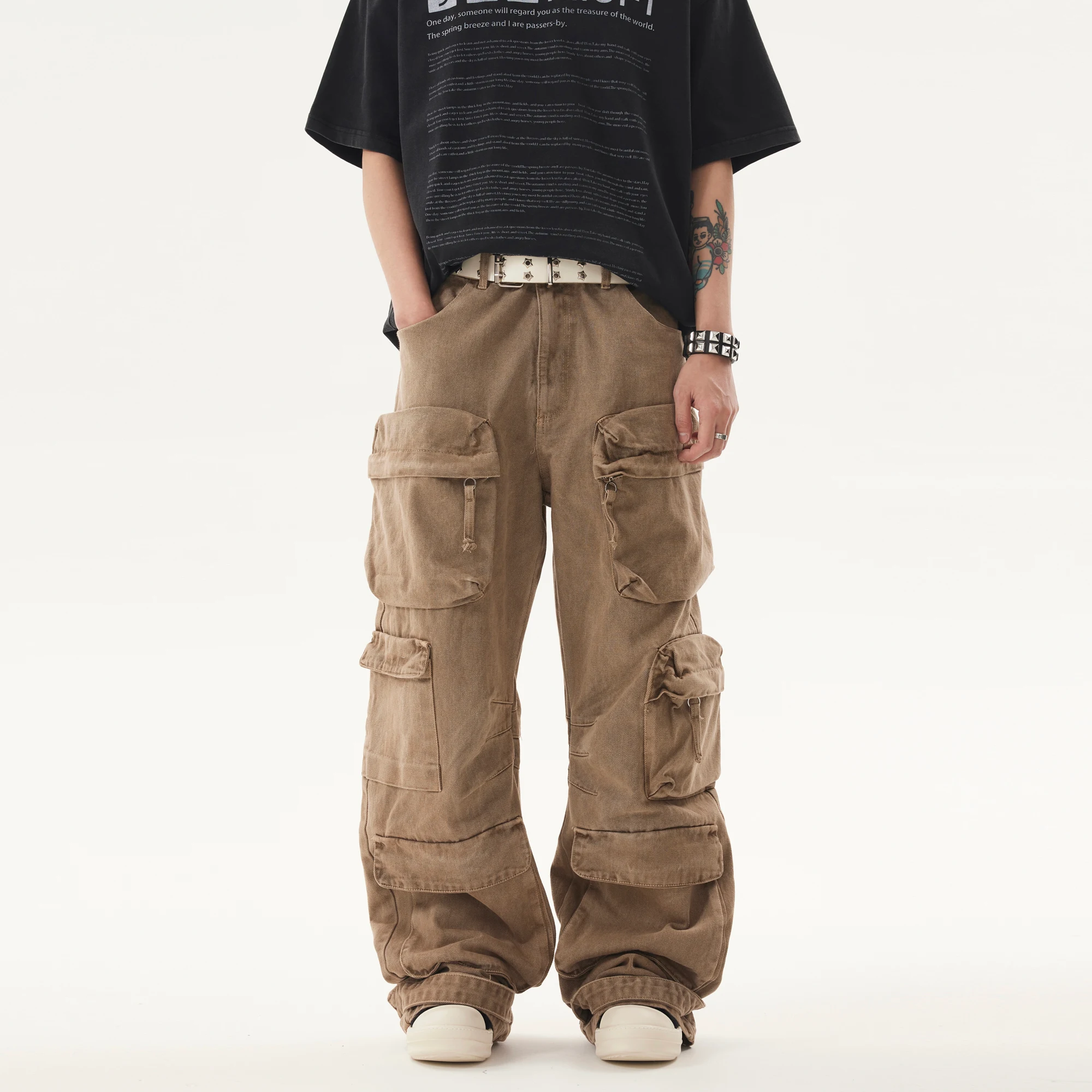 Washed With More Than Worn Jeans Pockets — photo 9