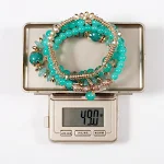 Pulseira Multicolor com Pingente de Borla em Liga Leve Design Elegante Acessório de Moda Vibrante Perfeito para Todas Ocasiões Artesanal — foto 15