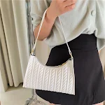Bolsa tote feminina de cor sólida, ideal para ombro. Leve seus pertences com elegância e praticidade para o trabalho ou lazer. — foto 2