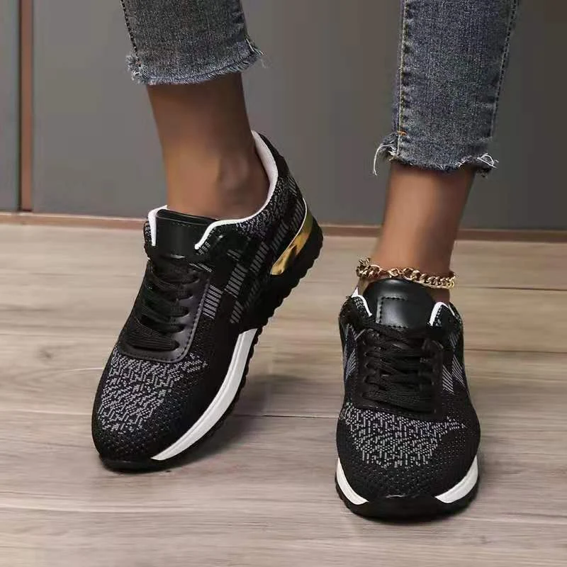 Große Plateau-Schuhe mit runder Zehenpartie und lässigem Mesh. Bequem und stylisch für den Alltag. Bestellen Sie jetzt! — foto 6