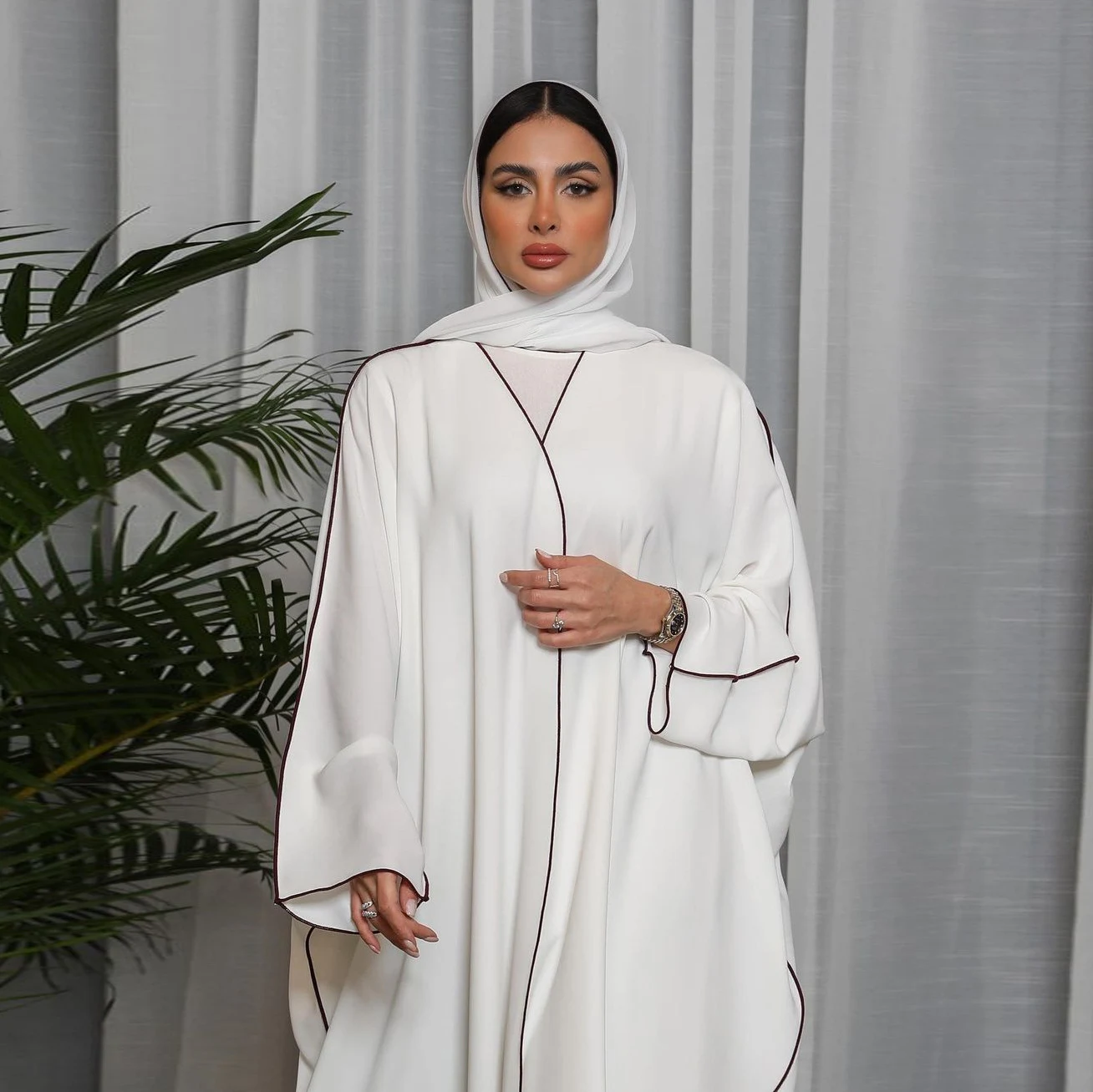 Abaya Robe Plus Size Feminina Branca Patchwork Vestido Amplo Confortável Perfeito para Ocasiões Especiais e Uso Diário Manga Longa — foto 4