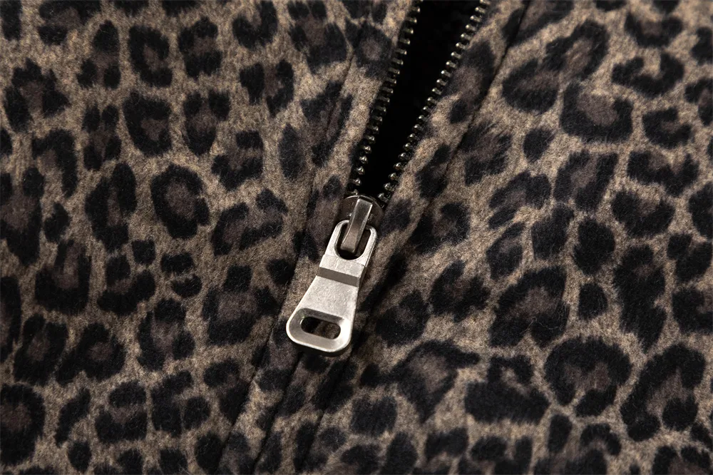 Jaqueta masculina espessa com forro de lã, estilo europeu e americano, estampa de leopardo, ideal para o inverno. — foto 12