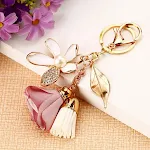 Tassel powder white