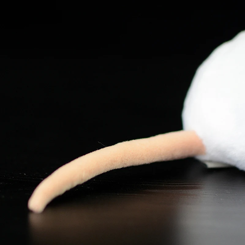 Boneca de pelúcia de rato Brinquedo animal de simulação realista Macio e fofinho Perfeito para crianças e amantes de animais Um presente ideal — foto 2