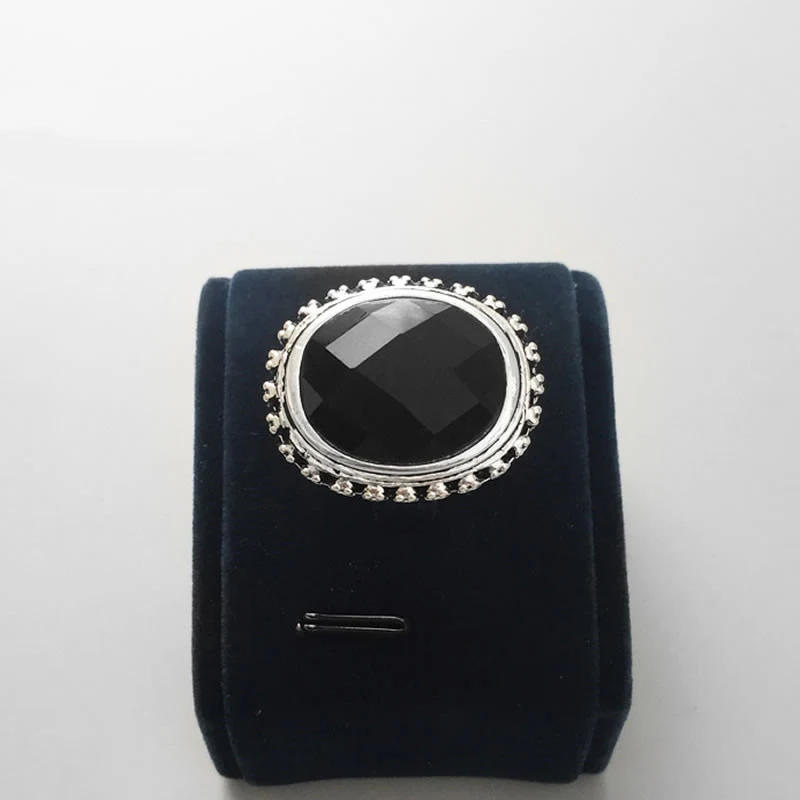 Anel de coquetel oval masculino Destaque-se com elegância e sofisticação Este anel atemporal é ideal para adicionar um toque de requinte ao seu visual — foto 5