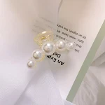 Presilha coreana de cabelo pérola fêmea metal grande clip tassel laço garra tubarão acessórios de cabelo banho. Fixação e charme. — foto 4